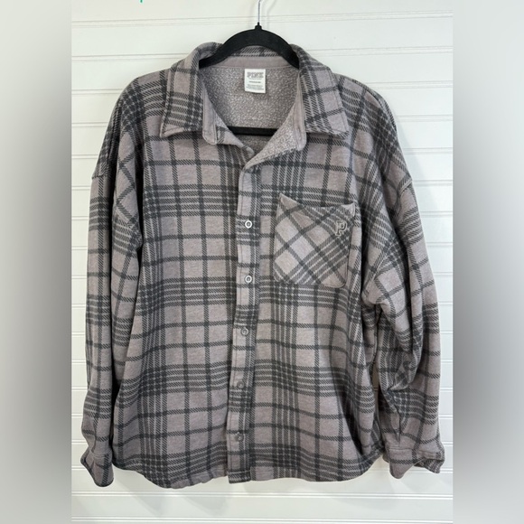 Victoria’s Secret PINK women’s gray and black plaid shacket shirt. Size S - Picture 1 of 6
